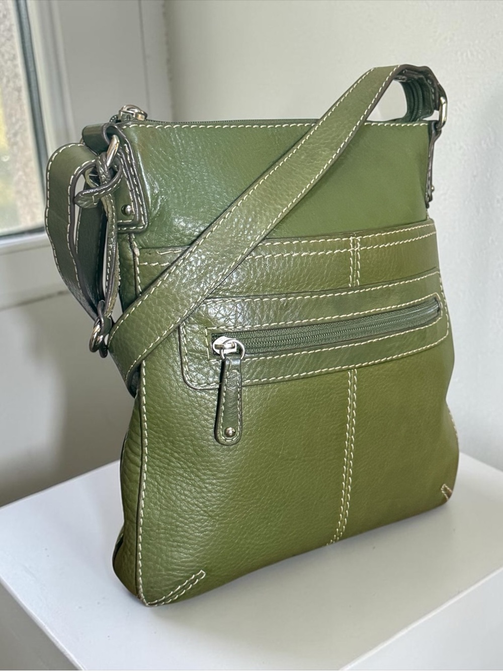 Fossil Olive Green Pebbled Leather Crossbody Bag! - Picture 3 of 14